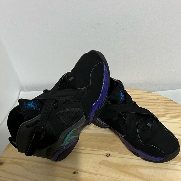 J O R D A N - Picture 10 of 15